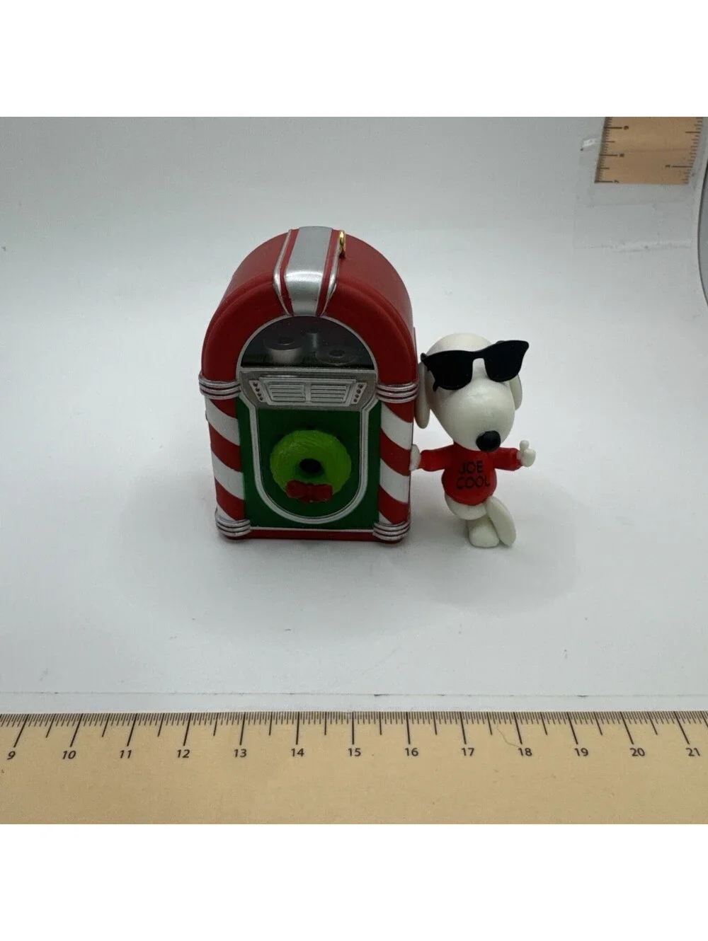 Hallmark Keepsake Christmas Ornament Peanuts Joe Cool Rocks In Box